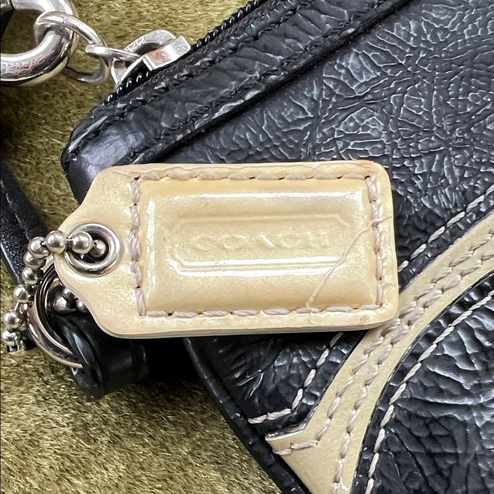 Coach Black and Cream Wristlet - Picture 3 of 4